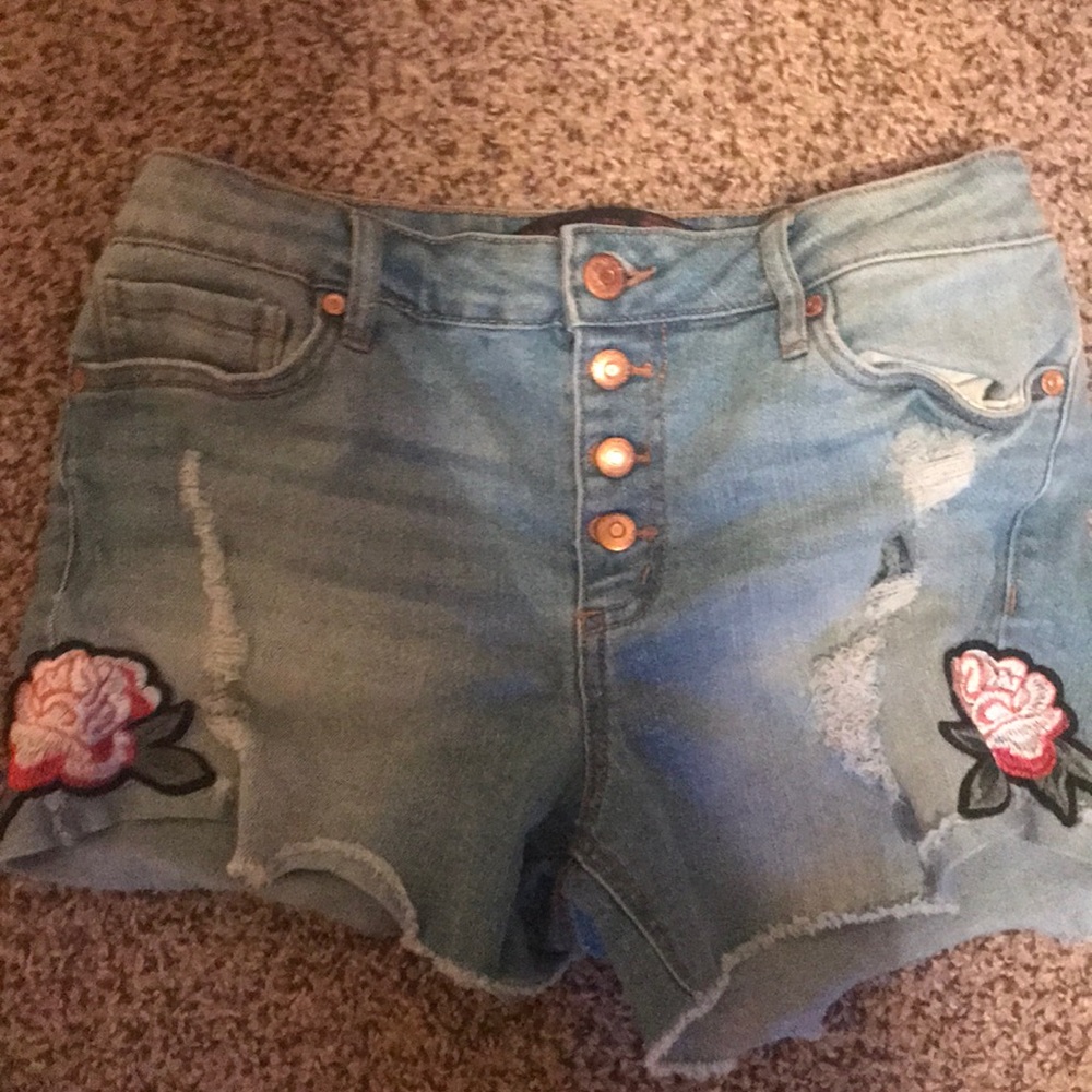 Cute high waisted rose shorts